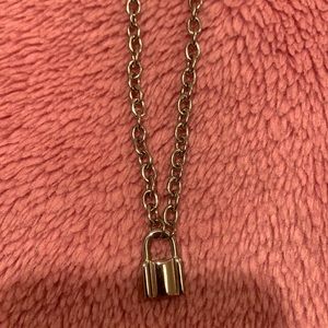 silver chain necklace with lock 🔒